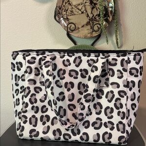 Leopard Print Insulated Zipper Closure Lunch Bag